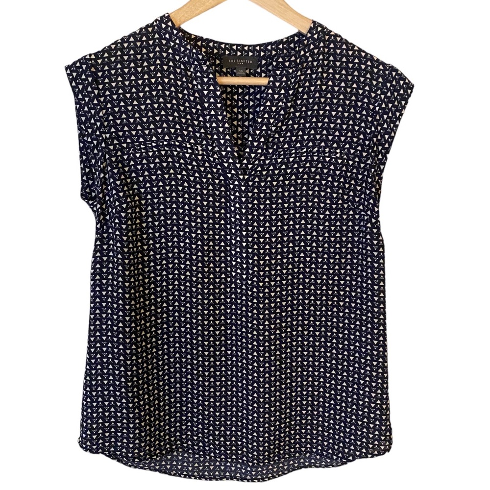 The Limited Navy Blue cap sleeve v-neck shell Size XS extra small